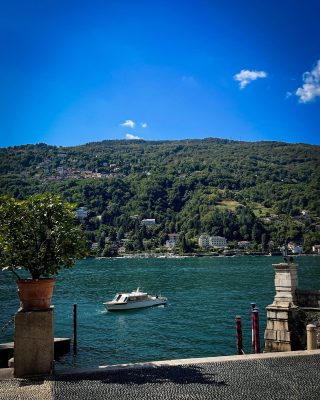 Kurzes Lebenszeichen✌🏻

Und ganz viele sonnige Grüße aus Italien. Wir genießen unseren spontan Urlaub am Lago Maggiore. 

Pflichtprogramm: mindestens einmal Espresso und Aperitivo pro Tag.❤️ 

In dem Sinne lassen wir es uns weiter gut gehen und senden euch sonnige Grüße ☀️
[Alex]
[ᴬⁿᶻᵉⁱᵍᵉ]

#rheinemamas #kinderaugenleuchten #glücklichekinder #sommer2022 #spätsommer #lagoMaggiore #urlaubinItalien #unterwegsinitalien #unterwegsmitKind #reisenmitKindern #reisenmitKind #mamablogger_de #instamama #mädchenmama #zweifachmama #travel #food #vacation #qualitytime #familienzeit #familienurlaub